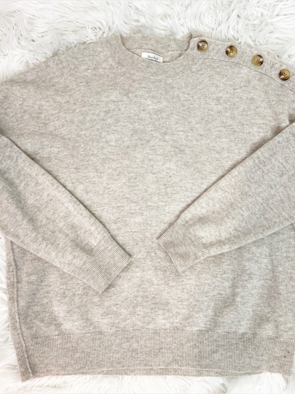 HARTFORD OATMEAL TAUPE PULLOVER SWEATER WITH BUTTONS AT SHOULDER SZ 3/LARGE
